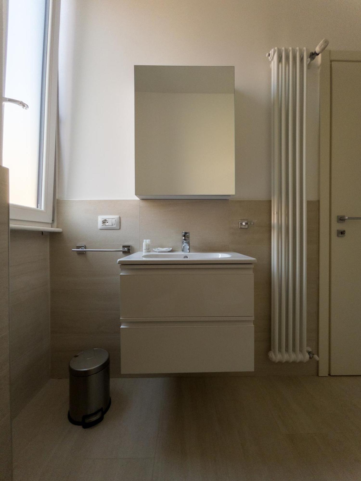 Rrrapido Holy Suites And Rooms - Via Sardegna 밀라노 외부 사진
