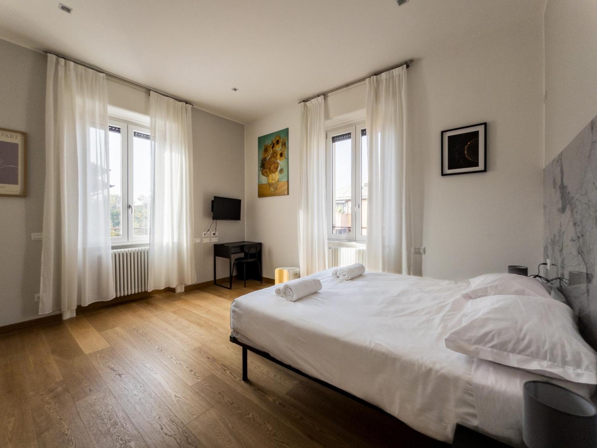 Rrrapido Holy Suites And Rooms - Via Sardegna 밀라노 외부 사진
